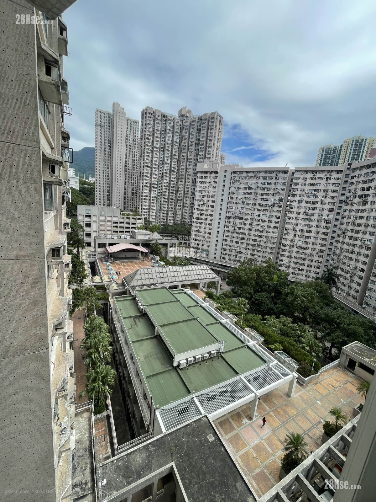 Fung Chuen Court Sell 3 Bedrooms , 1 Bathroom