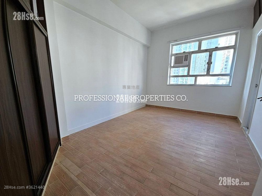 福群別墅 售盤 4 房 , 3 浴室 1,688 平方呎 福群別墅 售盤 4 房 , 3 浴室 1,688 平方呎