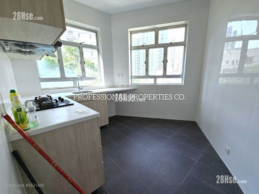 福群別墅 售盤 4 房 , 3 浴室 1,688 平方呎 福群別墅 售盤 4 房 , 3 浴室 1,688 平方呎