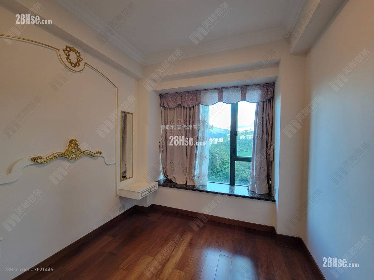 鹿茵山莊 租盤 3 房 , 2 浴室 1,175 平方呎 鹿茵山莊 租盤 3 房 , 2 浴室 1,175 平方呎