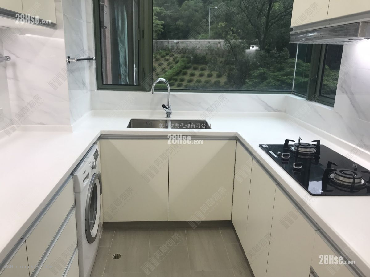 鹿茵山莊 租盤 3 房 , 2 浴室 1,175 平方呎 鹿茵山莊 租盤 3 房 , 2 浴室 1,175 平方呎