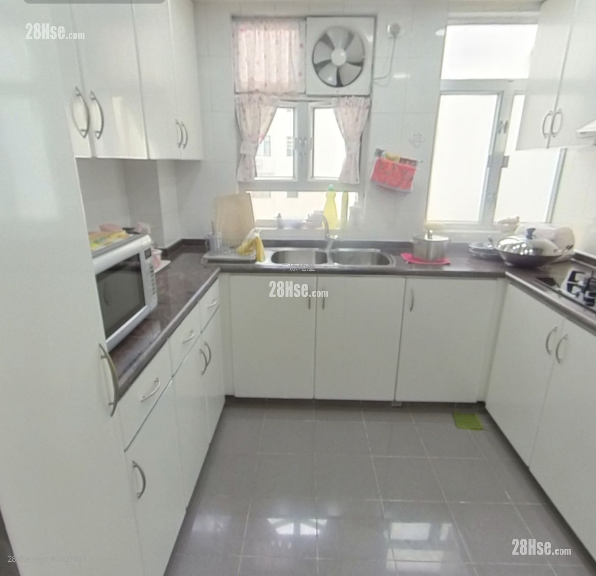 Duke Garden Sell 3 Bedrooms 985 ft² Duke Garden Sell 3 Bedrooms 985 ft²