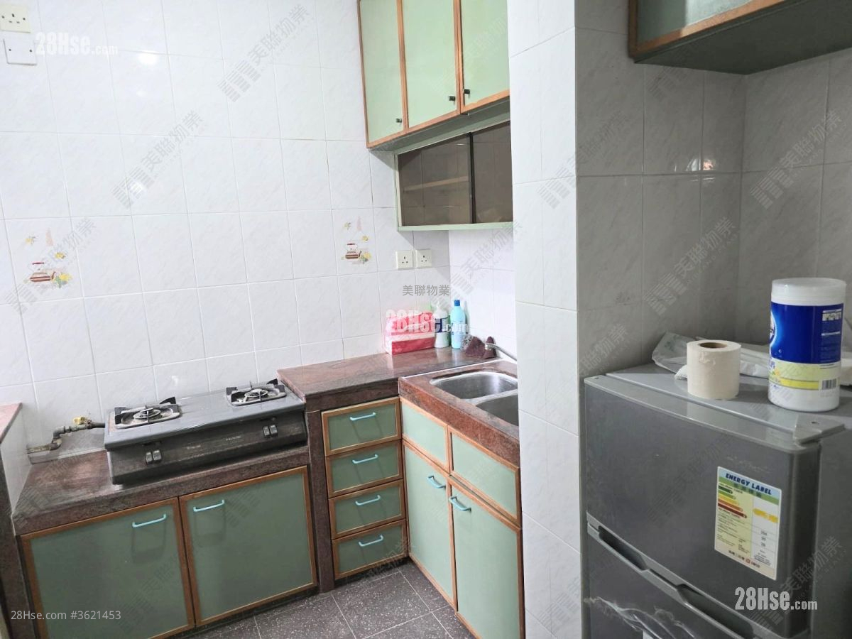 Yuk Ming Court Sell 1 Bedroom 610 ft² Yuk Ming Court Sell 1 Bedroom 610 ft²