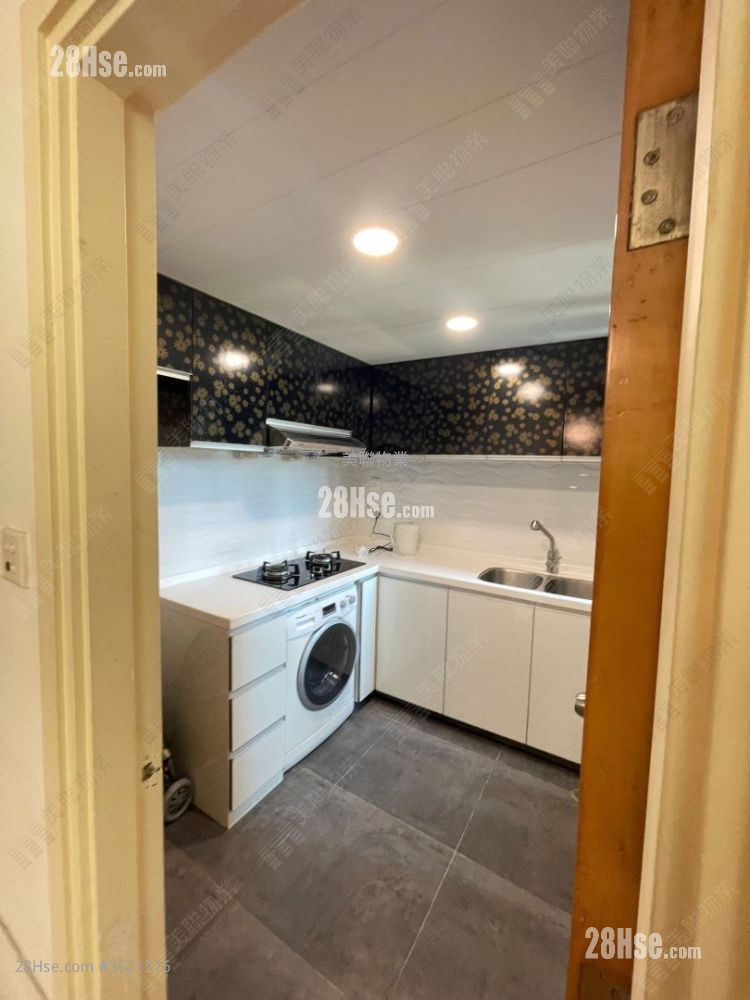 新寶城 售盤 3 房 , 1 浴室 561 平方呎 新寶城 售盤 3 房 , 1 浴室 561 平方呎