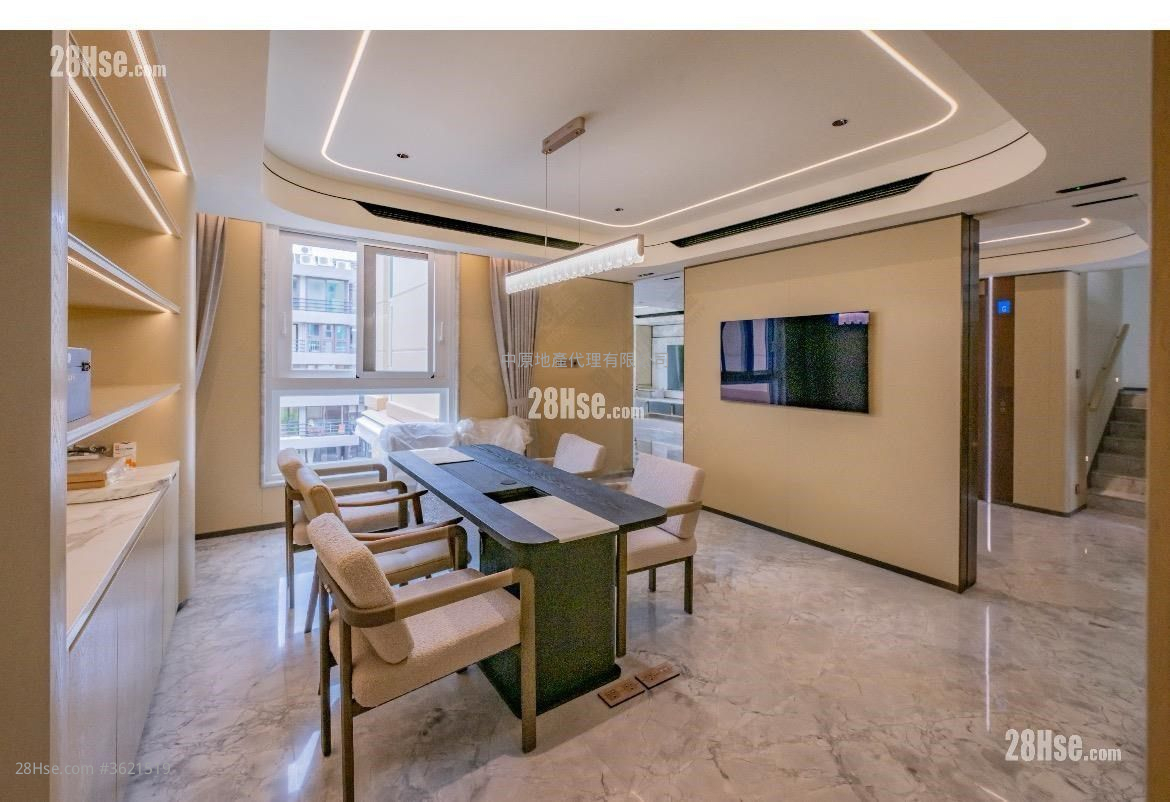 喇沙利道18A 售盤 5+ 房 5,364 平方呎 喇沙利道18A 售盤 5+ 房 5,364 平方呎