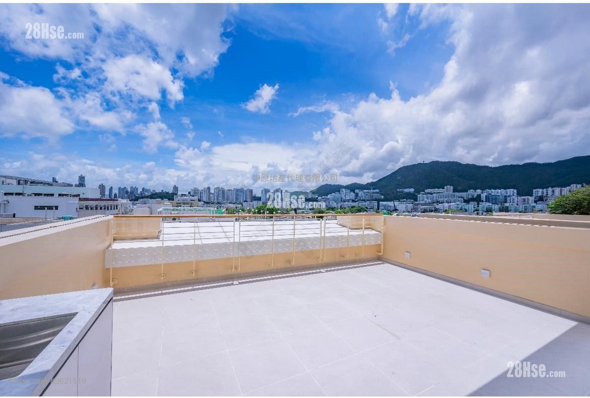 喇沙利道18A 售盤 5+ 房 5,364 平方呎 喇沙利道18A 售盤 5+ 房 5,364 平方呎