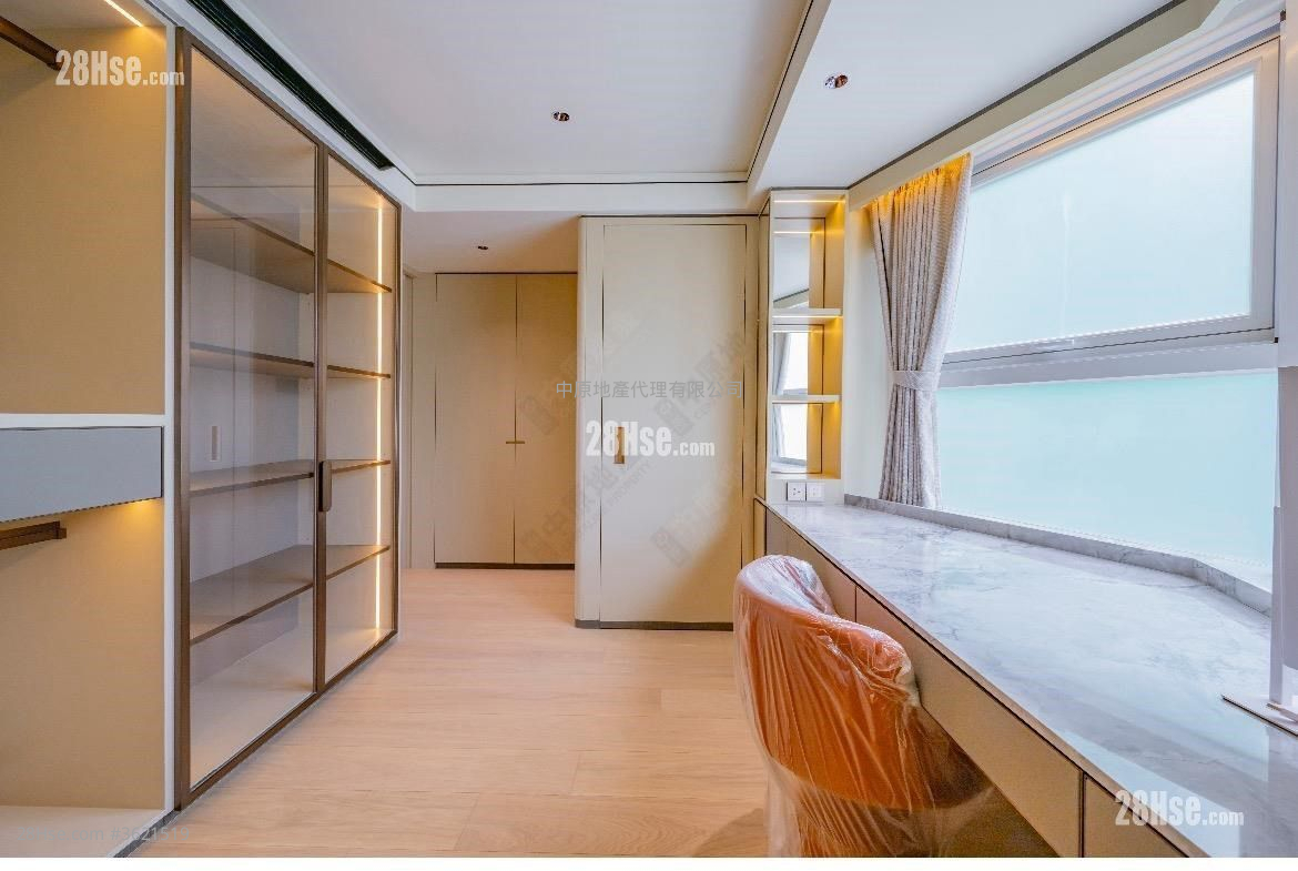 喇沙利道18A 售盤 5+ 房 5,364 平方呎 喇沙利道18A 售盤 5+ 房 5,364 平方呎