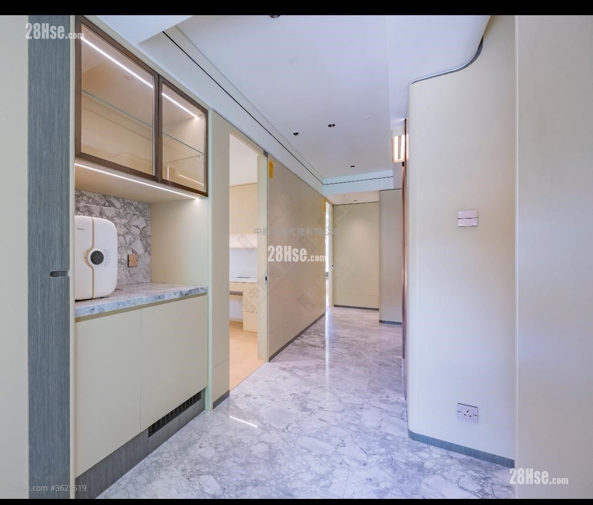 喇沙利道18A 售盤 5+ 房 5,364 平方呎 喇沙利道18A 售盤 5+ 房 5,364 平方呎