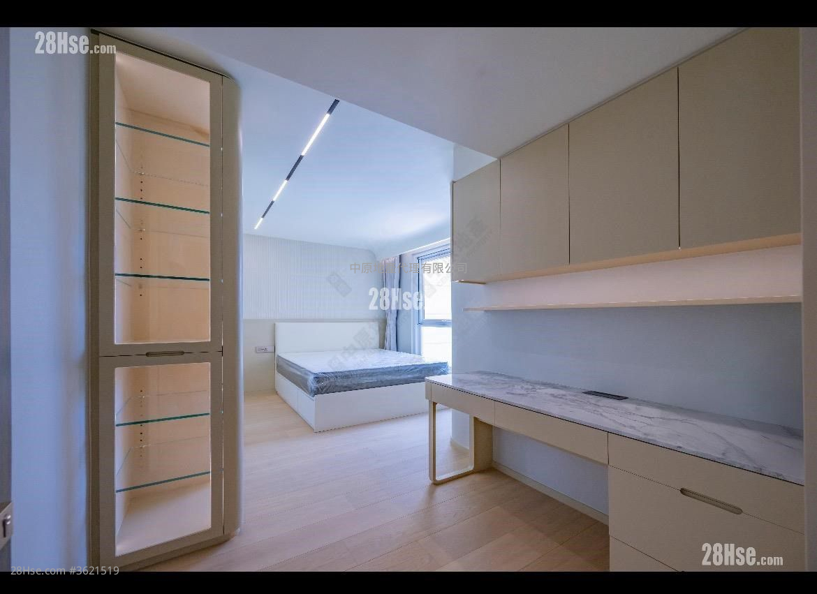 喇沙利道18A 售盤 5+ 房 5,364 平方呎 喇沙利道18A 售盤 5+ 房 5,364 平方呎