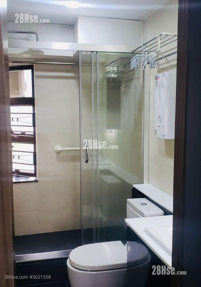 Hill Lodge Sell 3 Bedrooms , 2 Bathrooms 1,013 ft² Hill Lodge Sell 3 Bedrooms , 2 Bathrooms 1,013 ft²