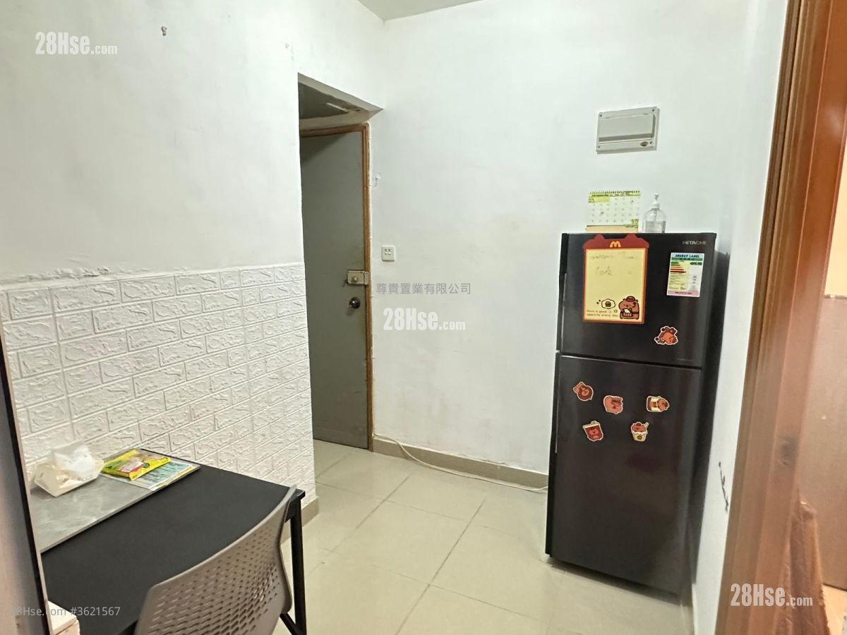 Tak Cheong Building Rental Studio , 1 Bathroom 170 ft² Tak Cheong Building Rental Studio , 1 Bathroom 170 ft²