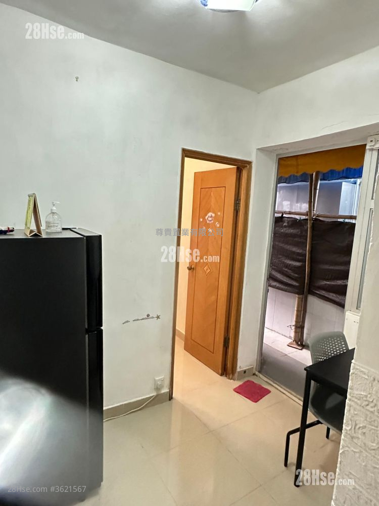 Tak Cheong Building Rental Studio , 1 Bathroom 170 ft² Tak Cheong Building Rental Studio , 1 Bathroom 170 ft²