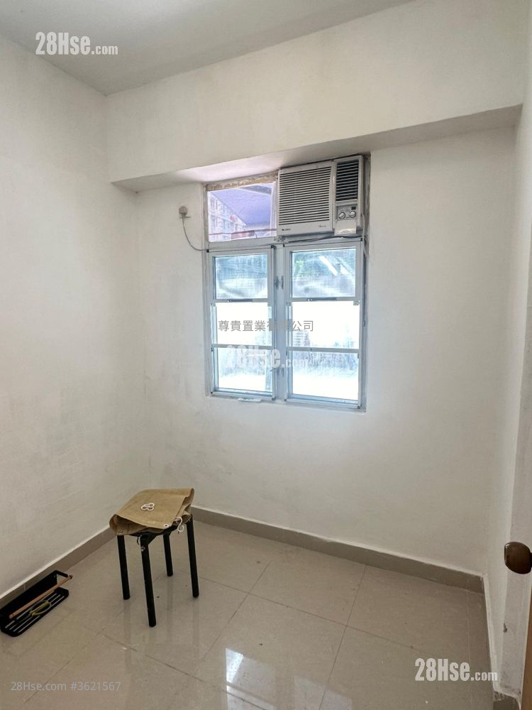 Tak Cheong Building Rental Studio , 1 Bathroom 170 ft² Tak Cheong Building Rental Studio , 1 Bathroom 170 ft²