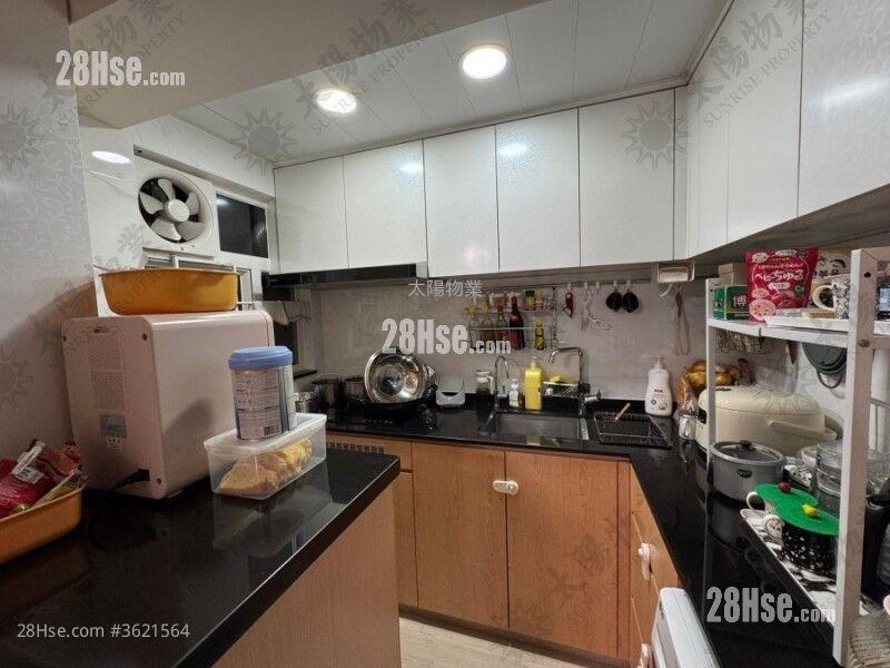 Whampoa Garden Sell 2 Bedrooms 389 ft² Whampoa Garden Sell 2 Bedrooms 389 ft²