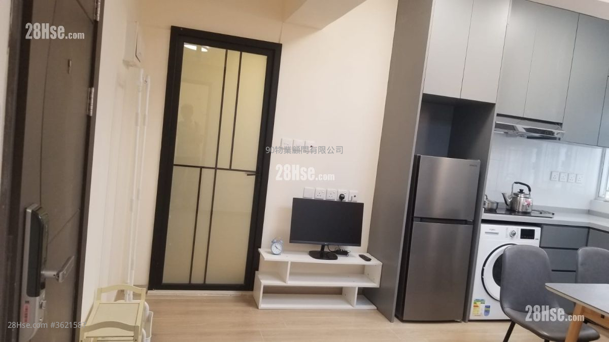Luen On Apartments Sell 415 ft²