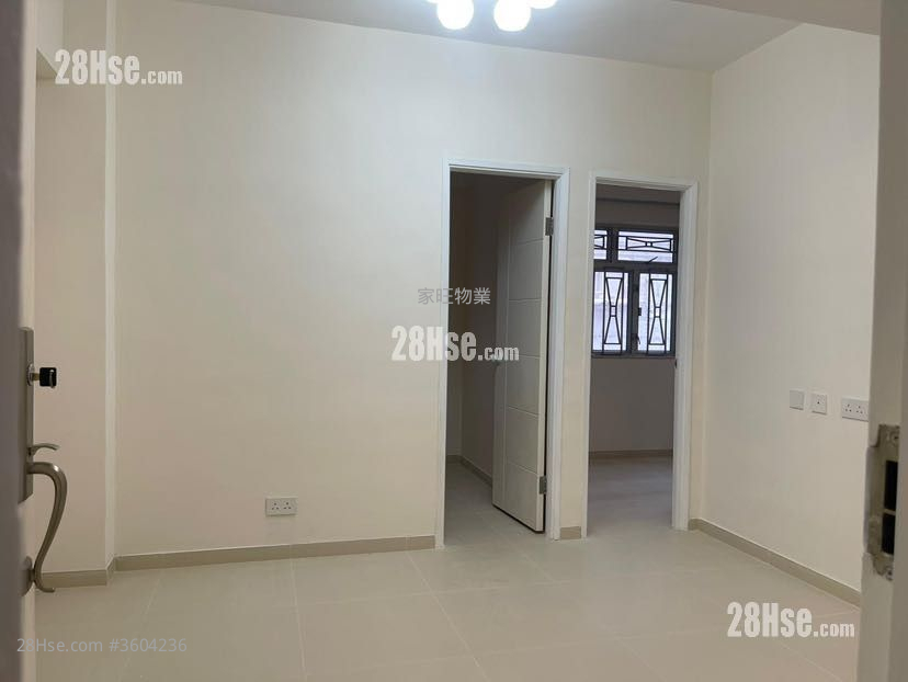 Yue Wah Building Rental 2 Bedrooms , 1 Bathroom 324 ft²