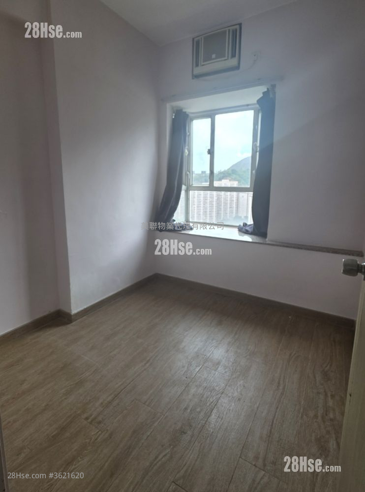 Tsing Yi Garden Sell 2 Bedrooms , 1 Bathroom 343 ft² Tsing Yi Garden Sell 2 Bedrooms , 1 Bathroom 343 ft²