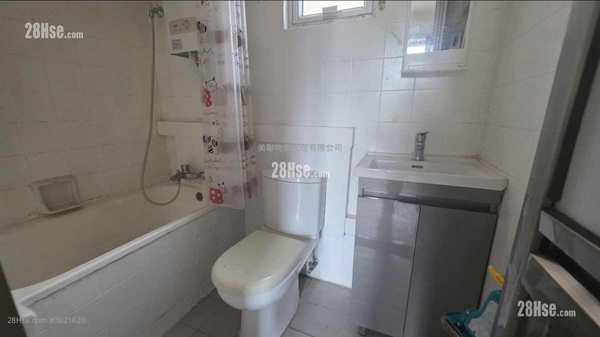 Tsing Yi Garden Sell 2 Bedrooms , 1 Bathroom 343 ft² Tsing Yi Garden Sell 2 Bedrooms , 1 Bathroom 343 ft²