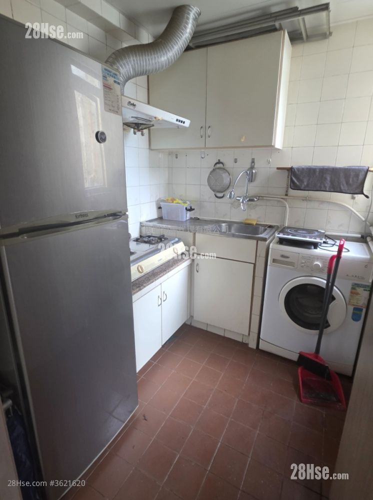 Tsing Yi Garden Sell 2 Bedrooms , 1 Bathroom 343 ft² Tsing Yi Garden Sell 2 Bedrooms , 1 Bathroom 343 ft²