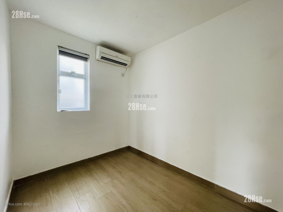 Tan Cheung Rental 4 Bedrooms , 2 Bathrooms 700 ft² Tan Cheung Rental 4 Bedrooms , 2 Bathrooms 700 ft²