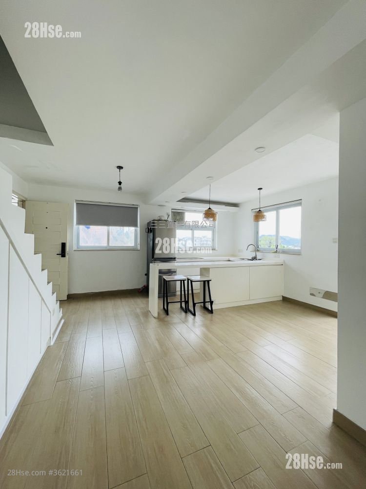 Tan Cheung Rental 4 Bedrooms , 2 Bathrooms 700 ft² Tan Cheung Rental 4 Bedrooms , 2 Bathrooms 700 ft²