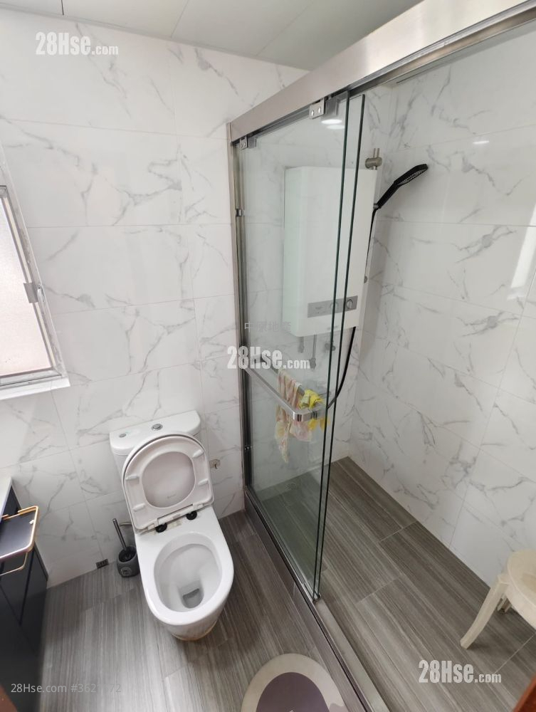 Hong Kong Garden Rental 3 Bedrooms , 2 Bathrooms 792 ft² Hong Kong Garden Rental 3 Bedrooms , 2 Bathrooms 792 ft²