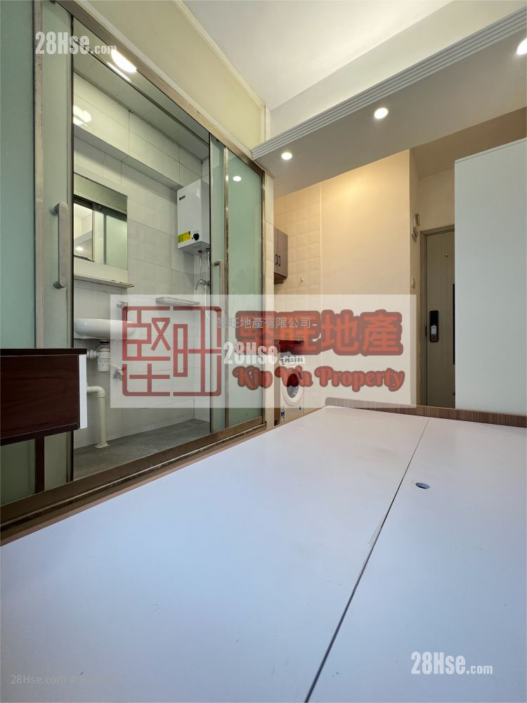 Apartment Rental Studio , 1 Bathroom 130 ft² Apartment Rental Studio , 1 Bathroom 130 ft²