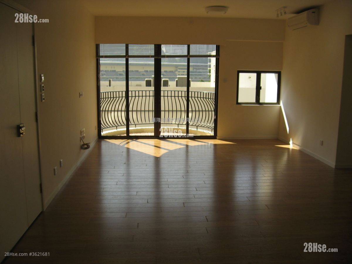 云晖大厦 售盘 3 房 , 2 浴室 1,304 平方尺 云晖大厦 售盘 3 房 , 2 浴室 1,304 平方尺