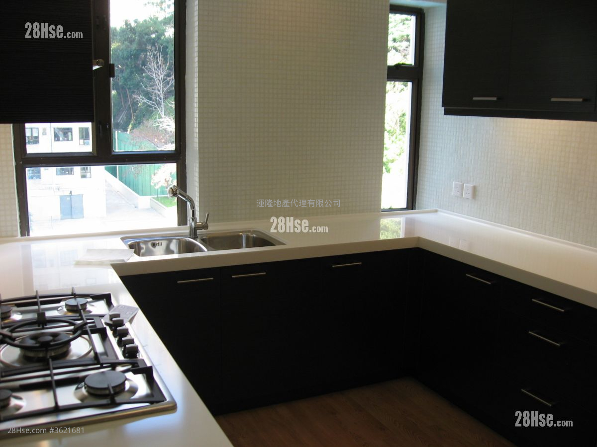 云晖大厦 售盘 3 房 , 2 浴室 1,304 平方尺 云晖大厦 售盘 3 房 , 2 浴室 1,304 平方尺