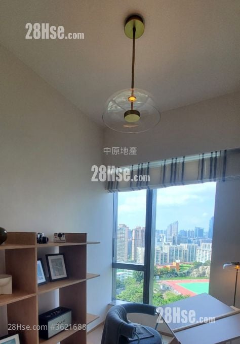 In One Sell 3 Bedrooms , 2 Bathrooms 904 ft² In One Sell 3 Bedrooms , 2 Bathrooms 904 ft²