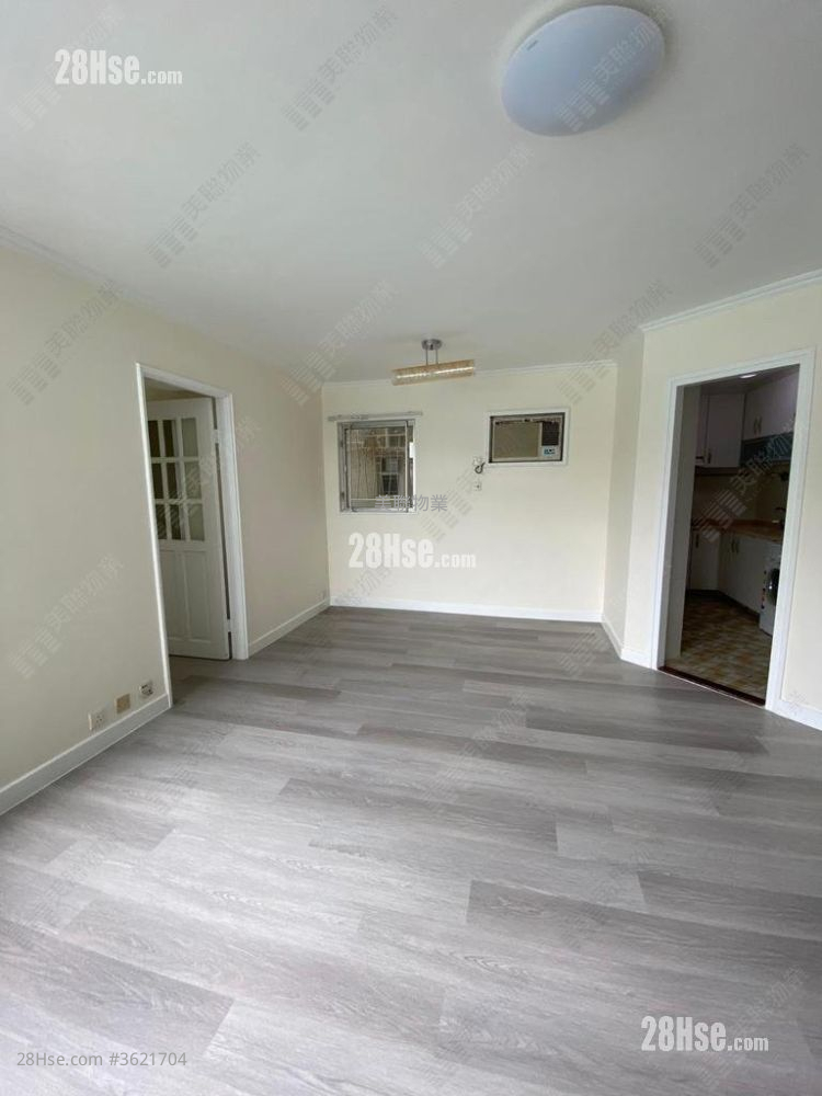 South Horizons Sell 3 Bedrooms 742 ft² South Horizons Sell 3 Bedrooms 742 ft²
