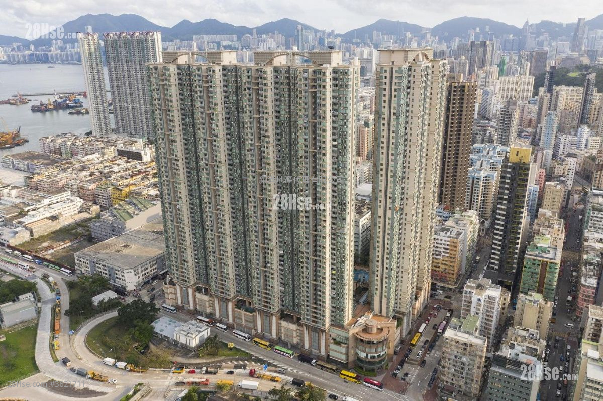 Sky Tower Sell 2 Bedrooms , 1 Bathroom 521 ft² Sky Tower Sell 2 Bedrooms , 1 Bathroom 521 ft²