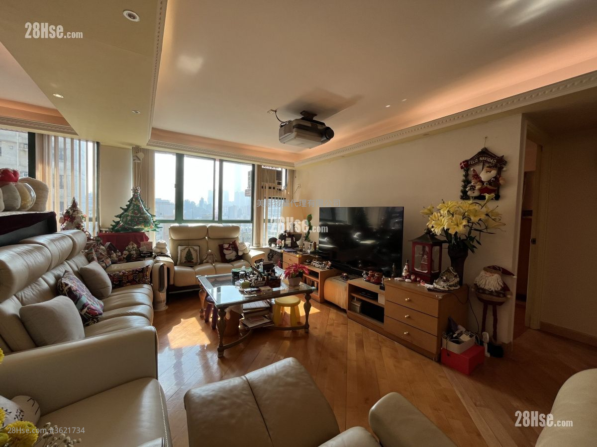 龍柏花園 售盤 3 房 , 2 浴室 1,293 平方呎 龍柏花園 售盤 3 房 , 2 浴室 1,293 平方呎