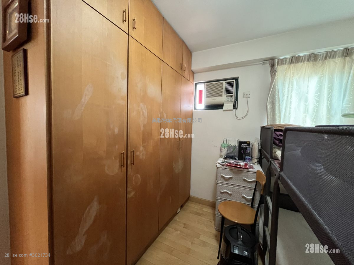 龍柏花園 售盤 3 房 , 2 浴室 1,293 平方呎 龍柏花園 售盤 3 房 , 2 浴室 1,293 平方呎