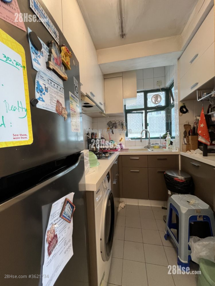 龍柏花園 售盤 3 房 , 2 浴室 1,293 平方呎 龍柏花園 售盤 3 房 , 2 浴室 1,293 平方呎