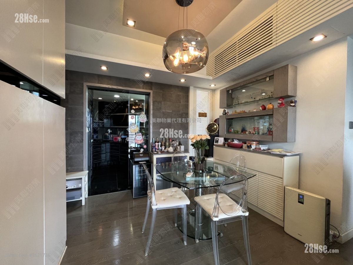 Parc Palais Sell 3 Bedrooms , 2 Bathrooms 992 ft² Parc Palais Sell 3 Bedrooms , 2 Bathrooms 992 ft²