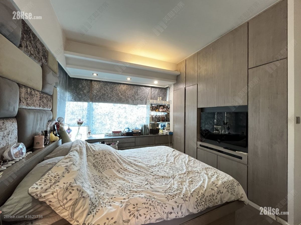 Parc Palais Sell 3 Bedrooms , 2 Bathrooms 992 ft² Parc Palais Sell 3 Bedrooms , 2 Bathrooms 992 ft²