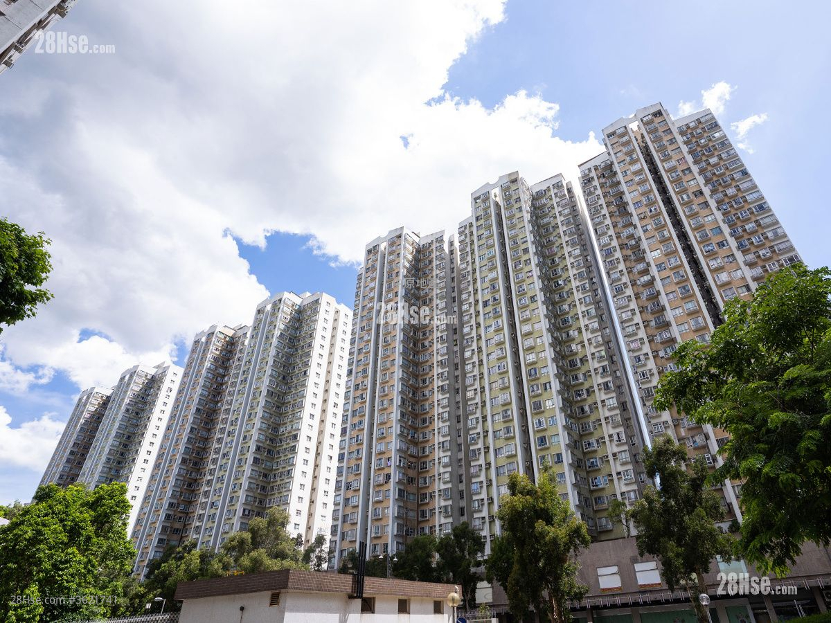 Fanling Centre Sell 2 Bedrooms , 1 Bathroom 366 ft² Fanling Centre Sell 2 Bedrooms , 1 Bathroom 366 ft²