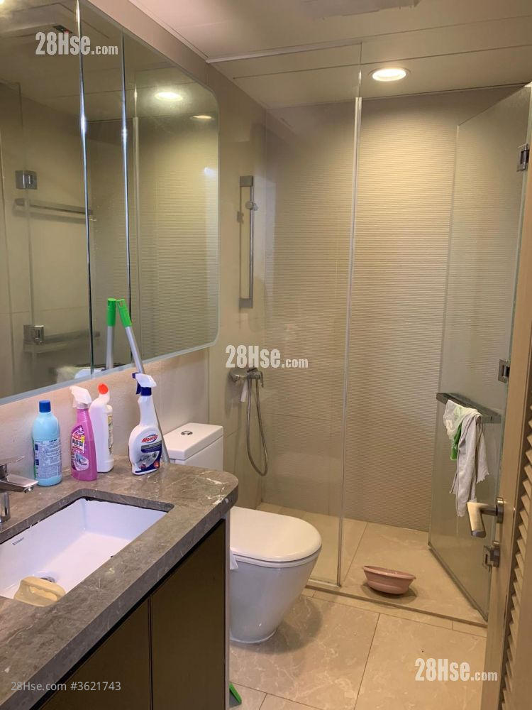 bathroom: Alto Residences Rental 1 Bedroom , 1 Bathroom 413 ft² bathroom: Alto Residences Rental 1 Bedroom , 1 Bathroom 413 ft²