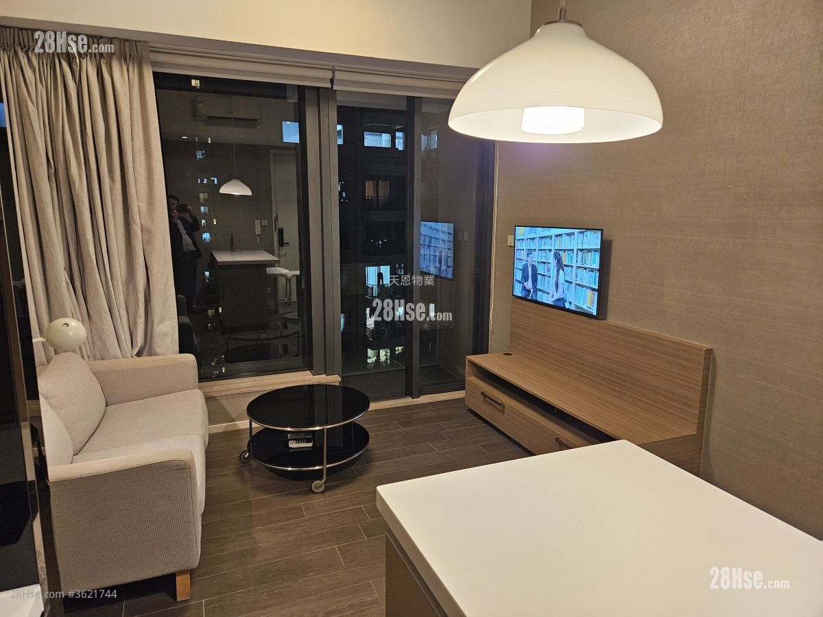 Queen's Cube 租盤 1 房 , 1 浴室 377 平方呎 Queen's Cube 租盤 1 房 , 1 浴室 377 平方呎