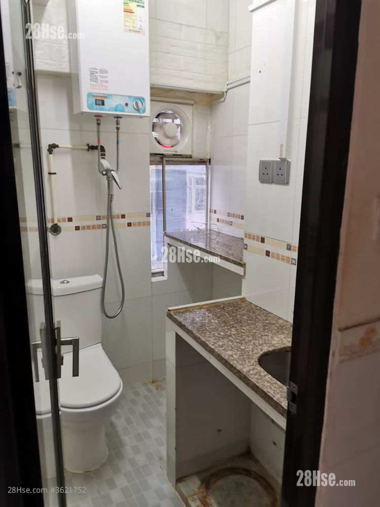 Kwai King Building Rental Studio , 1 Bathroom 130 ft² Kwai King Building Rental Studio , 1 Bathroom 130 ft²