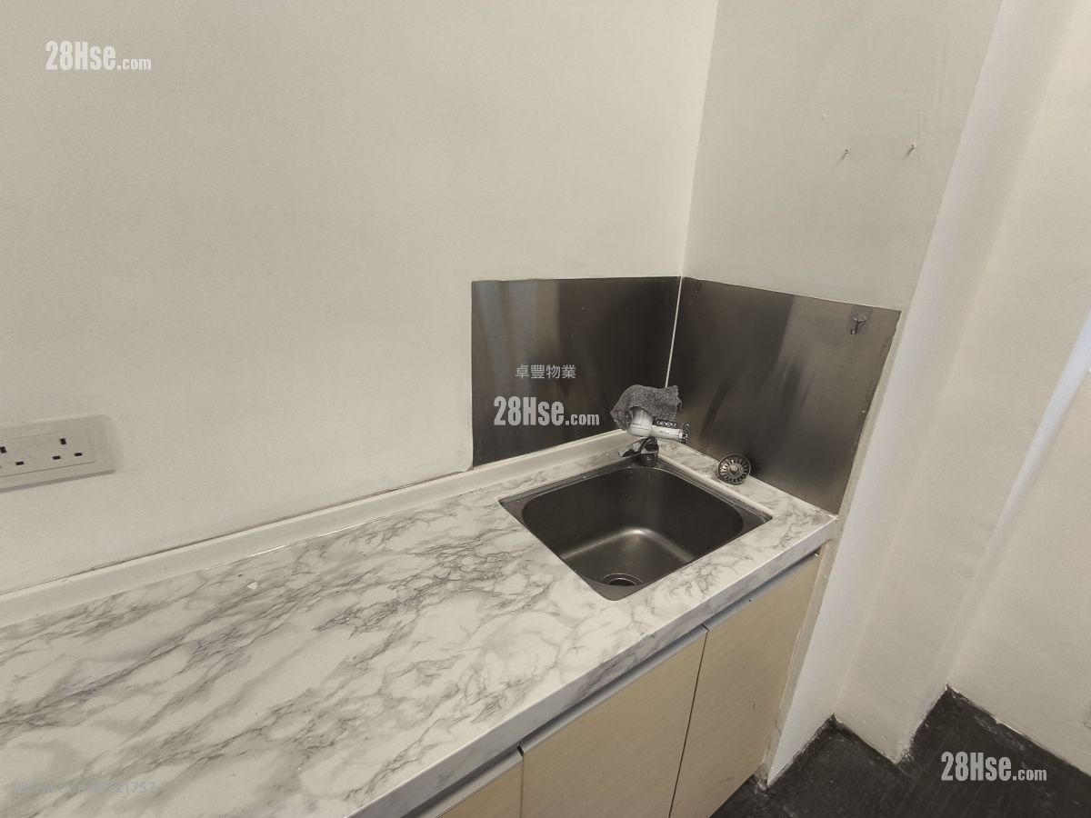 時穎中心 租盤 開放式間隔 1,143 平方呎 時穎中心 租盤 開放式間隔 1,143 平方呎