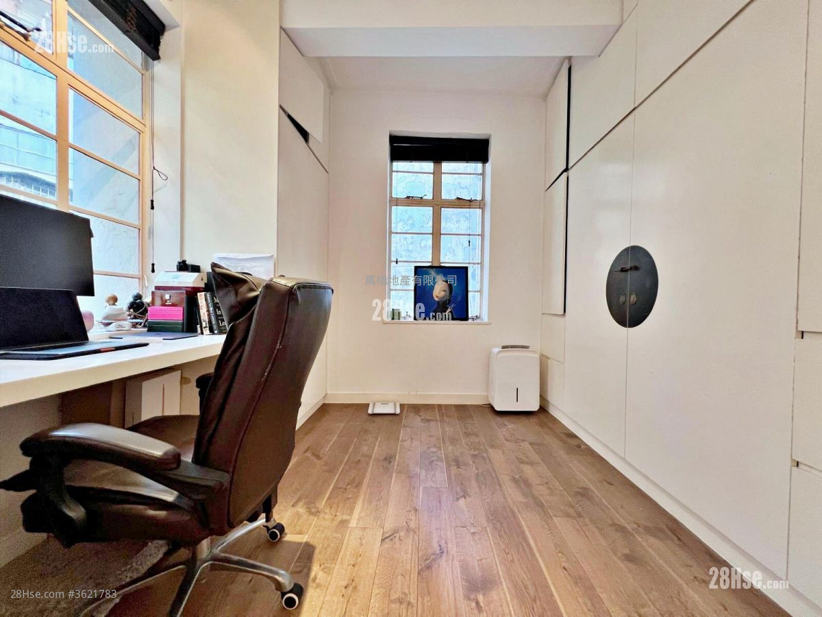 4A Castle Lane Rental 2 Bedrooms , 1 Bathroom 854 ft² 4A Castle Lane Rental 2 Bedrooms , 1 Bathroom 854 ft²