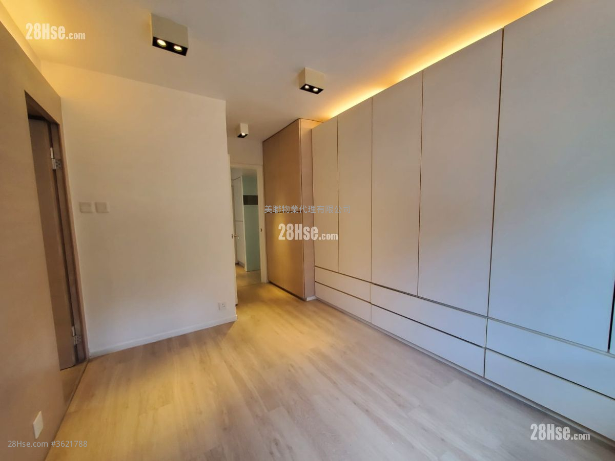 畢架山花園 租盤 3 房 , 2 浴室 807 平方呎 畢架山花園 租盤 3 房 , 2 浴室 807 平方呎