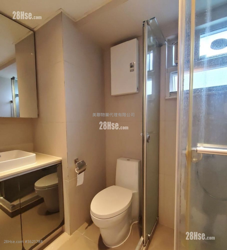 畢架山花園 租盤 3 房 , 2 浴室 807 平方呎 畢架山花園 租盤 3 房 , 2 浴室 807 平方呎