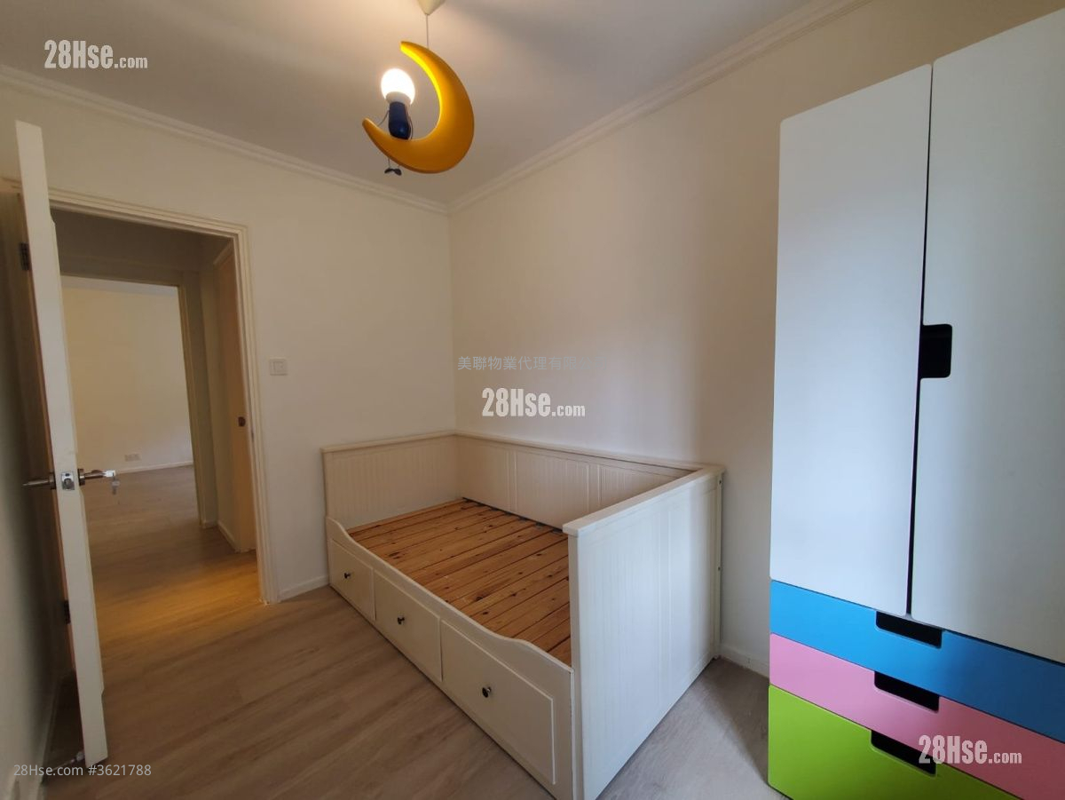 畢架山花園 租盤 3 房 , 2 浴室 807 平方呎 畢架山花園 租盤 3 房 , 2 浴室 807 平方呎