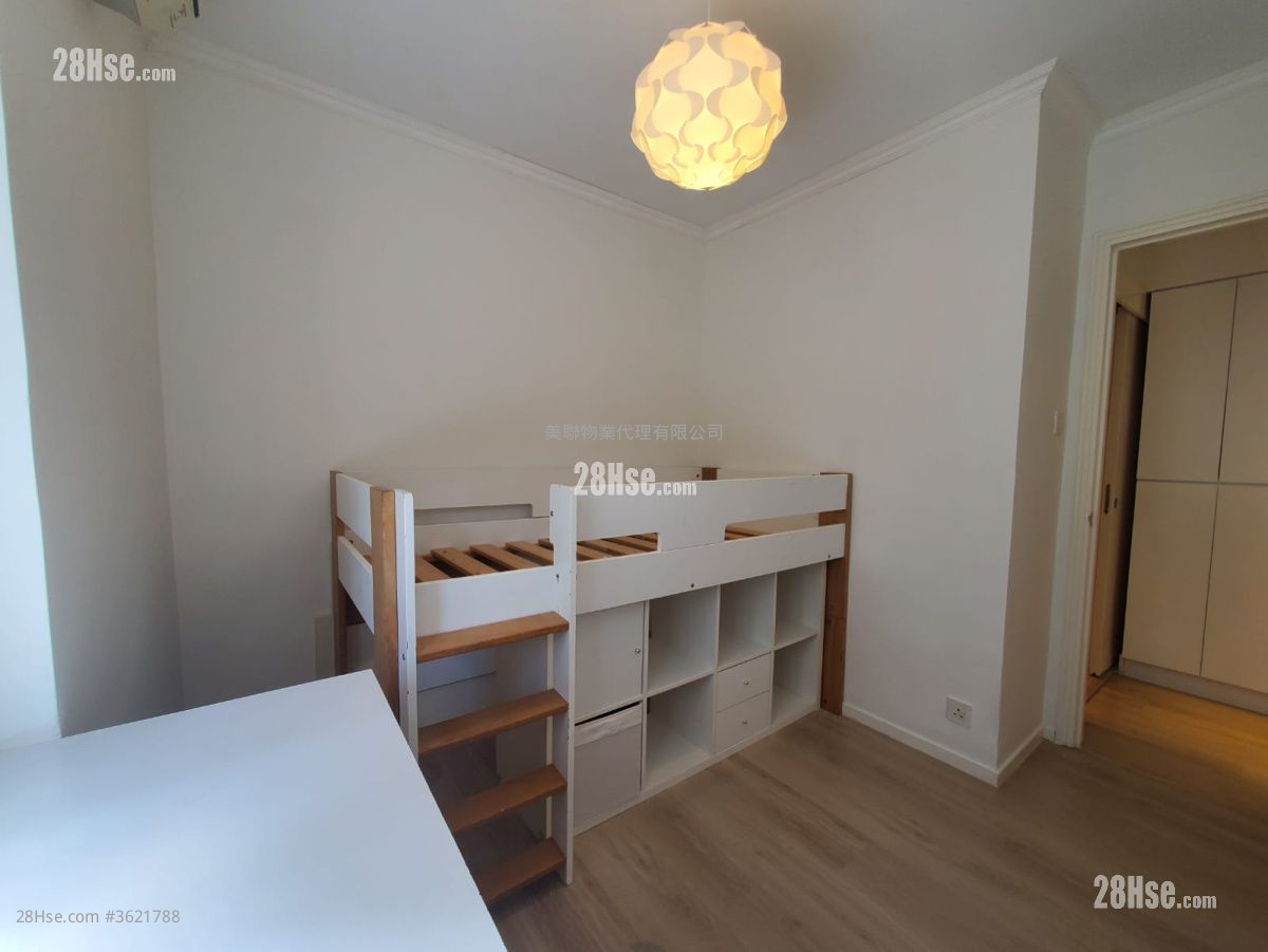 畢架山花園 租盤 3 房 , 2 浴室 807 平方呎 畢架山花園 租盤 3 房 , 2 浴室 807 平方呎