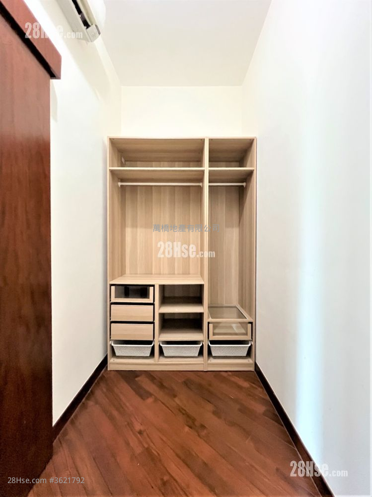 The Avenue Rental 2 Bedrooms , 1 Bathroom 519 ft² The Avenue Rental 2 Bedrooms , 1 Bathroom 519 ft²