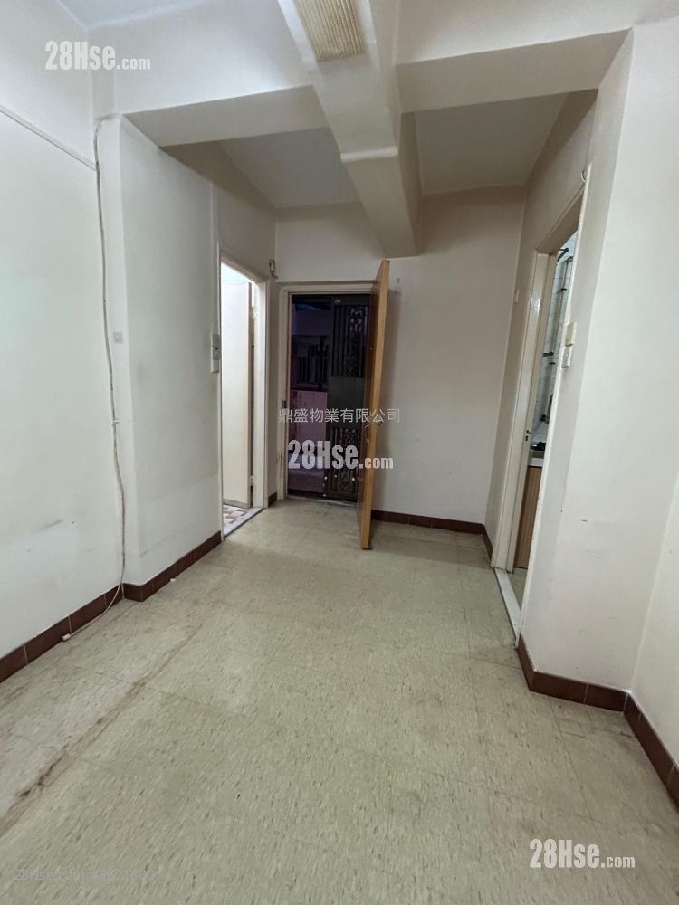 樂群大廈 售盤 2 房 , 1 浴室 412 平方呎 樂群大廈 售盤 2 房 , 1 浴室 412 平方呎