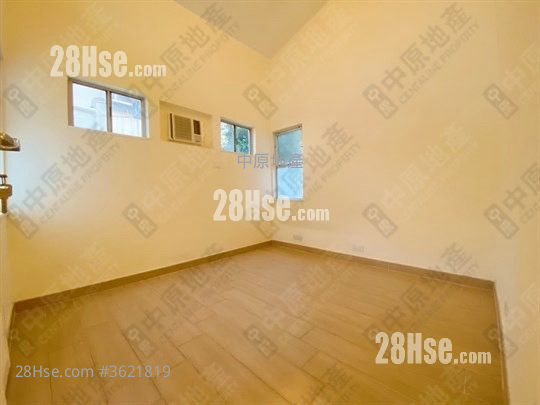 Hong Lok Yuen Rental 4 Bedrooms , 3 Bathrooms 2,121 ft² Hong Lok Yuen Rental 4 Bedrooms , 3 Bathrooms 2,121 ft²